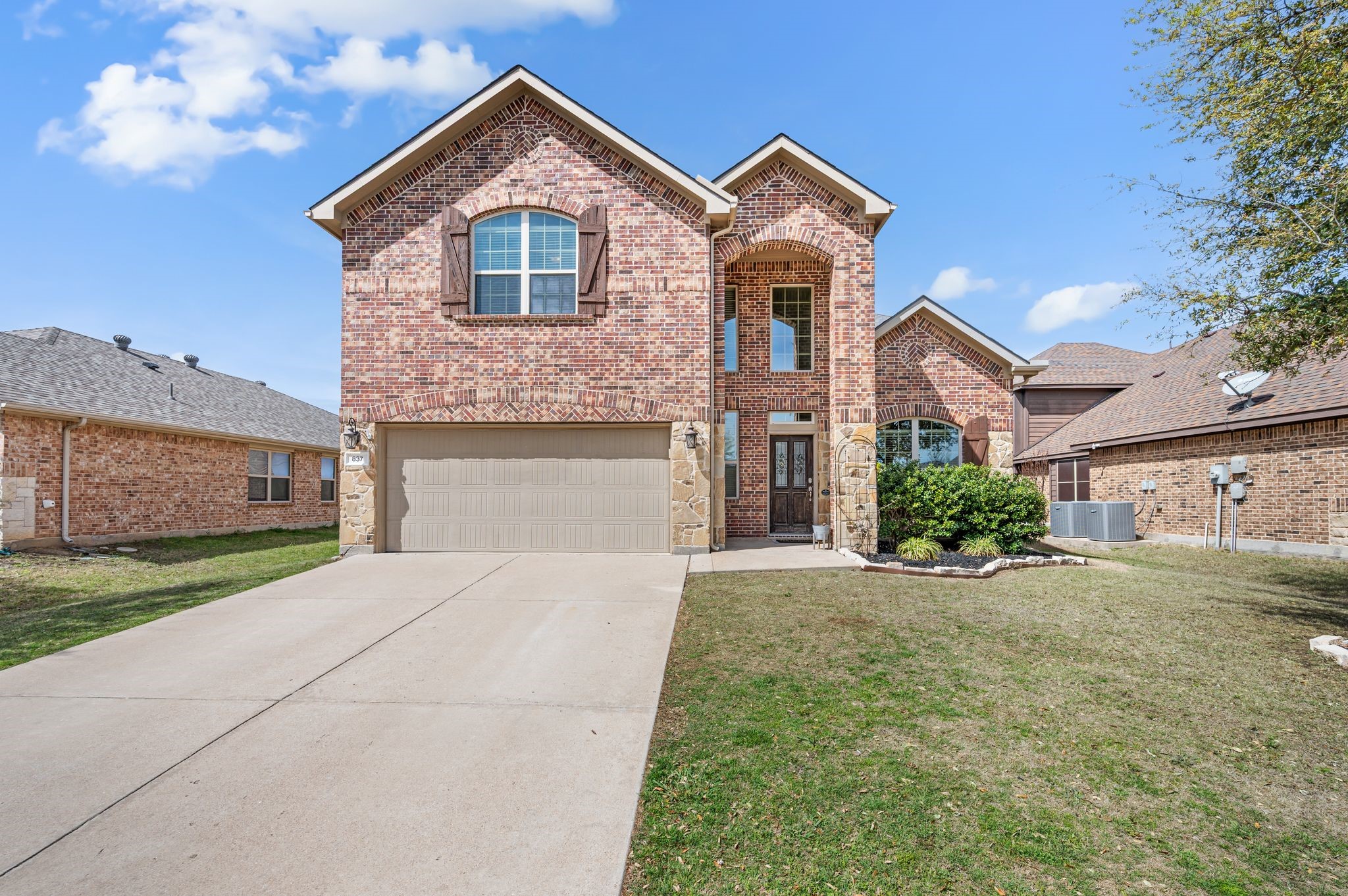837 Graham Drive Burleson TX 76028