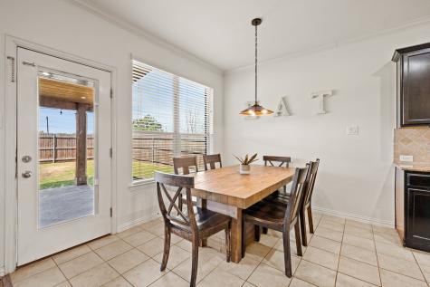 837 Graham Drive Burleson TX 76028