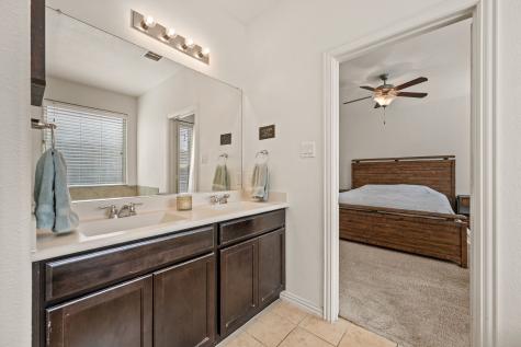 837 Graham Drive Burleson TX 76028