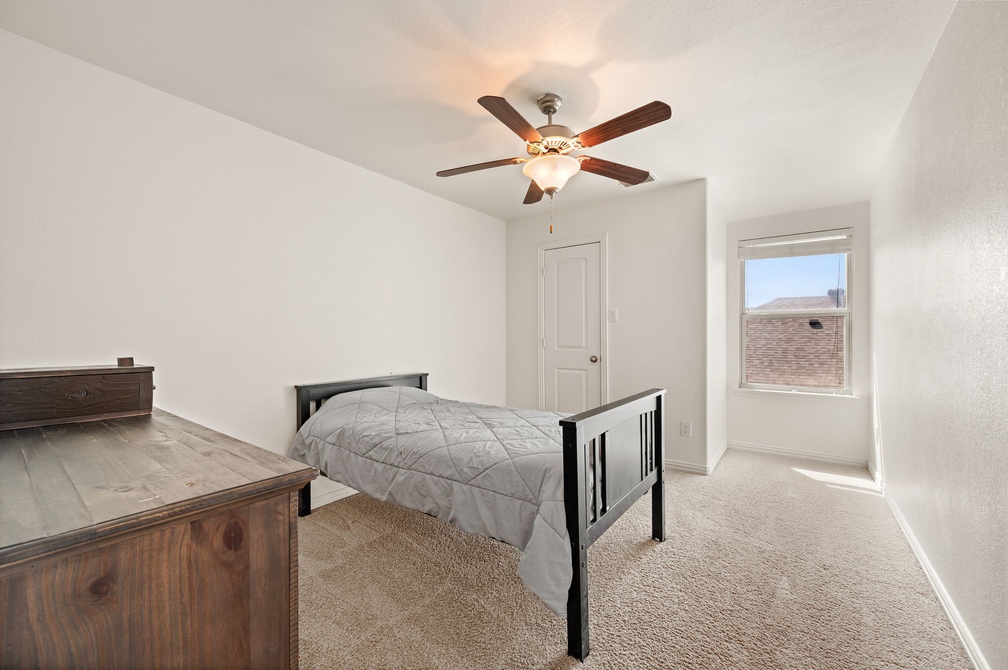 837 Graham Drive Burleson TX 76028