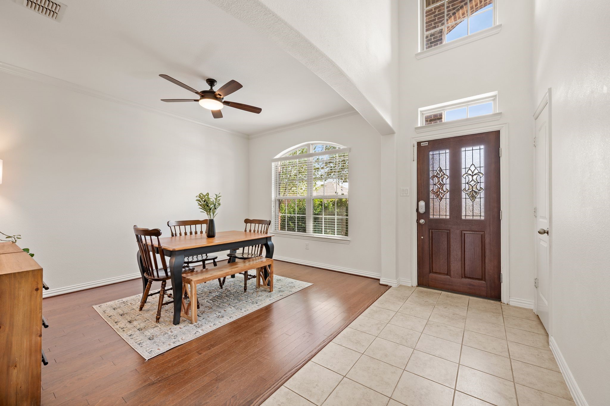 837 Graham Drive Burleson TX 76028