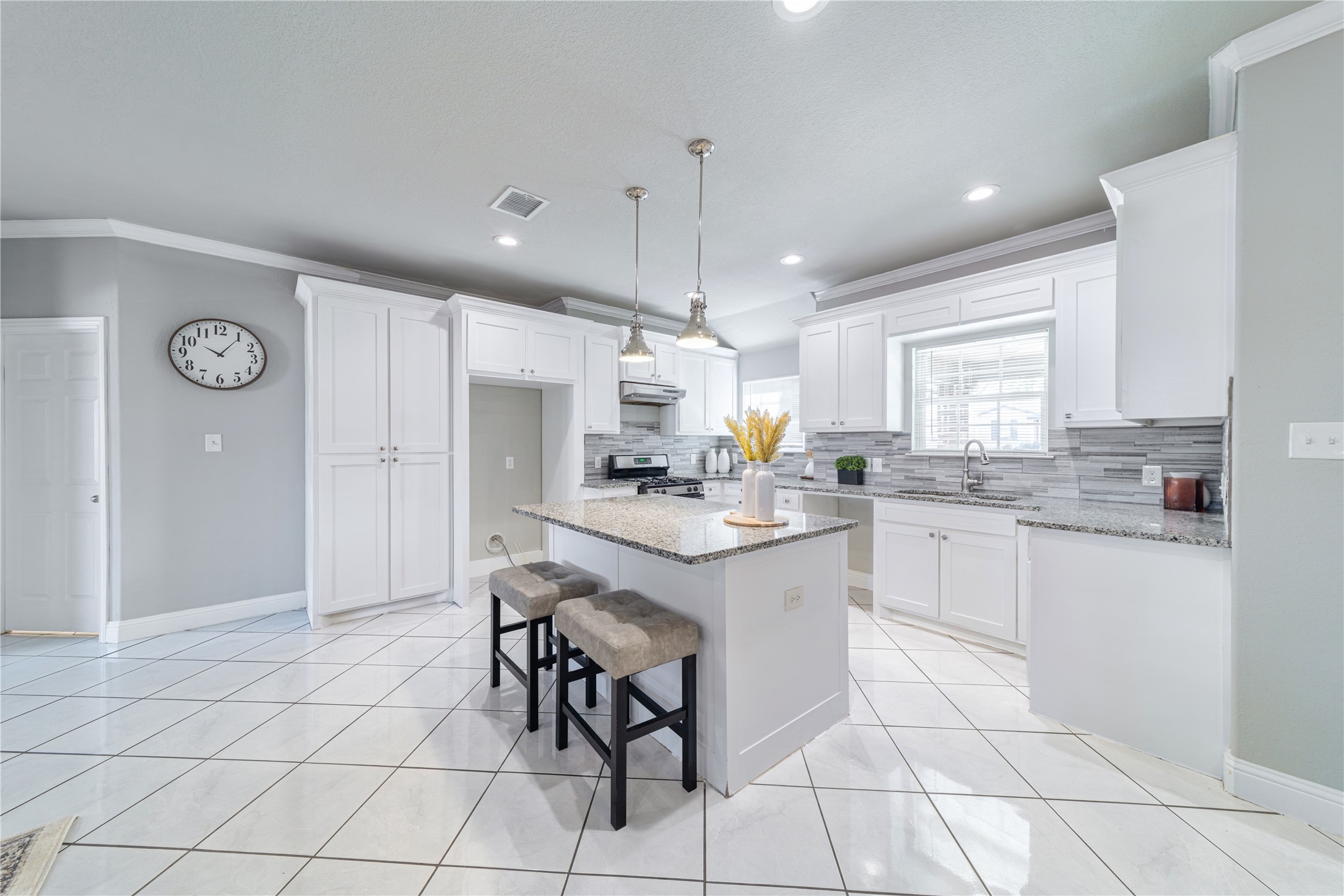 14001 Cimarron Drive Balch Springs TX 75180