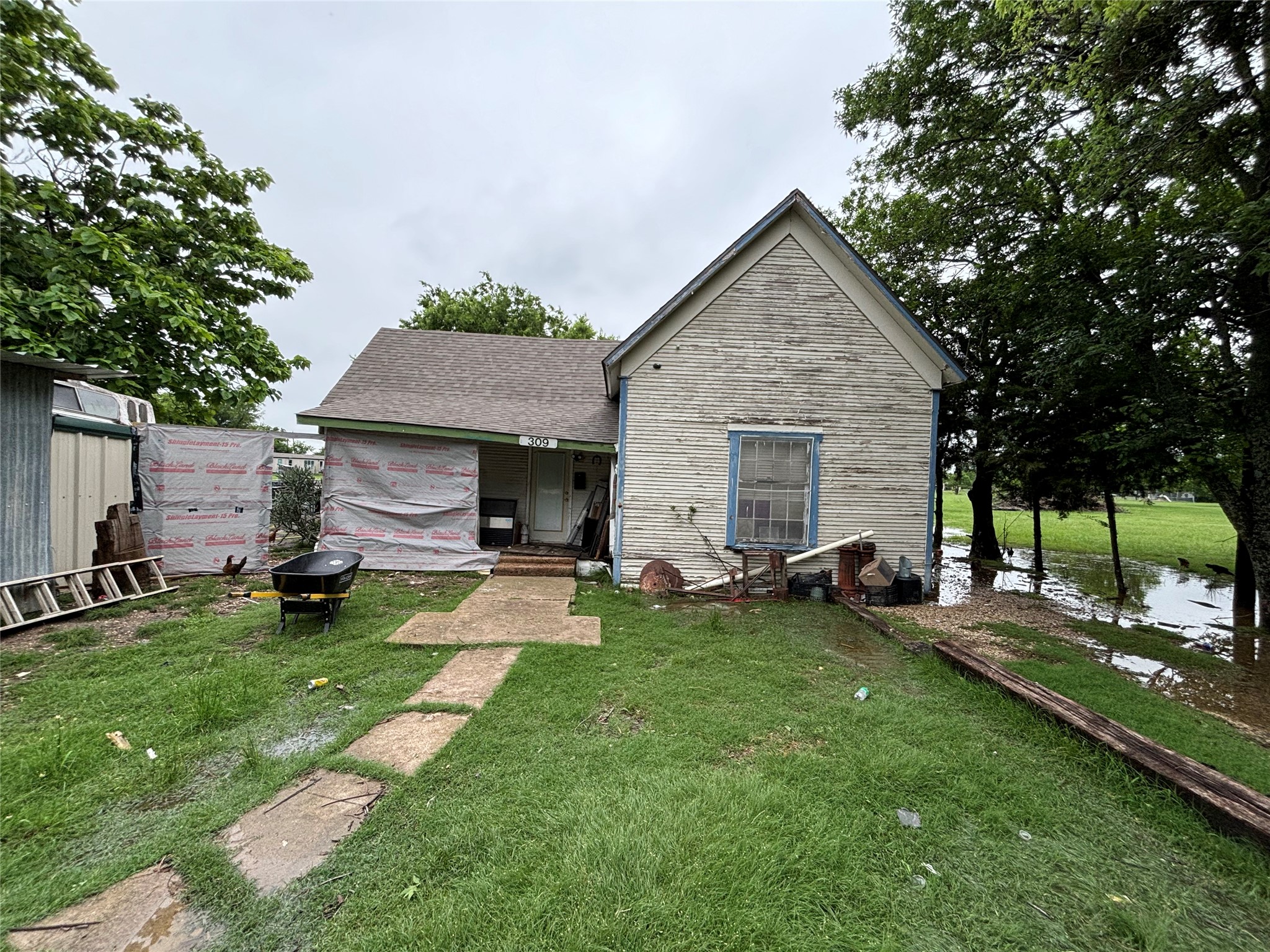 309 S Barry Street Mertens TX 76666