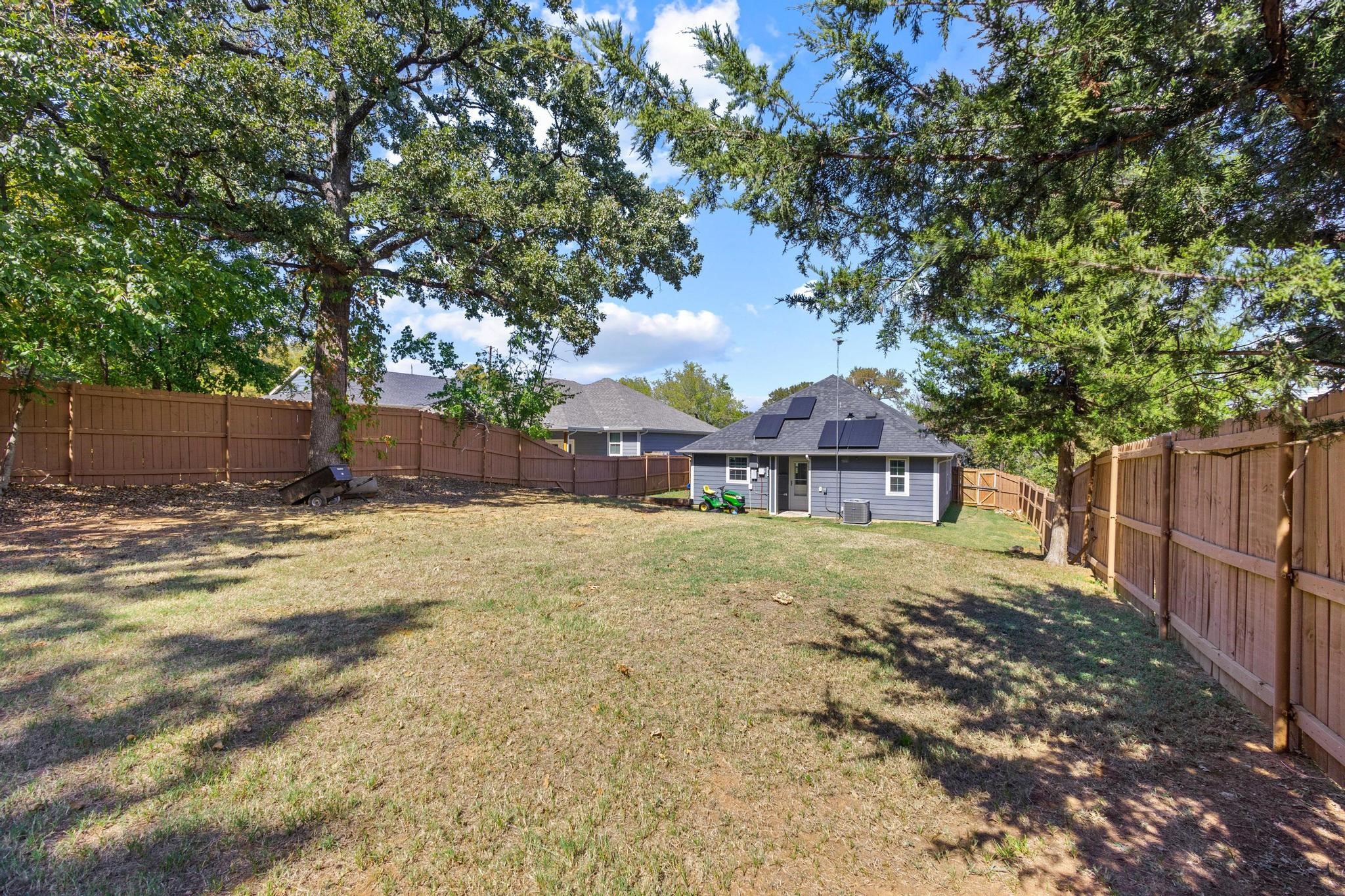 608 E Shepherd Street Denison TX 75021
