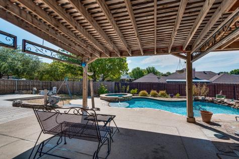 1907 Clearview Drive Ennis TX 75119