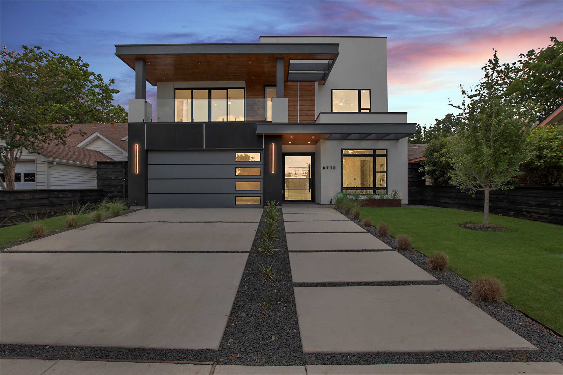 6718 Victoria Avenue Dallas TX 75209