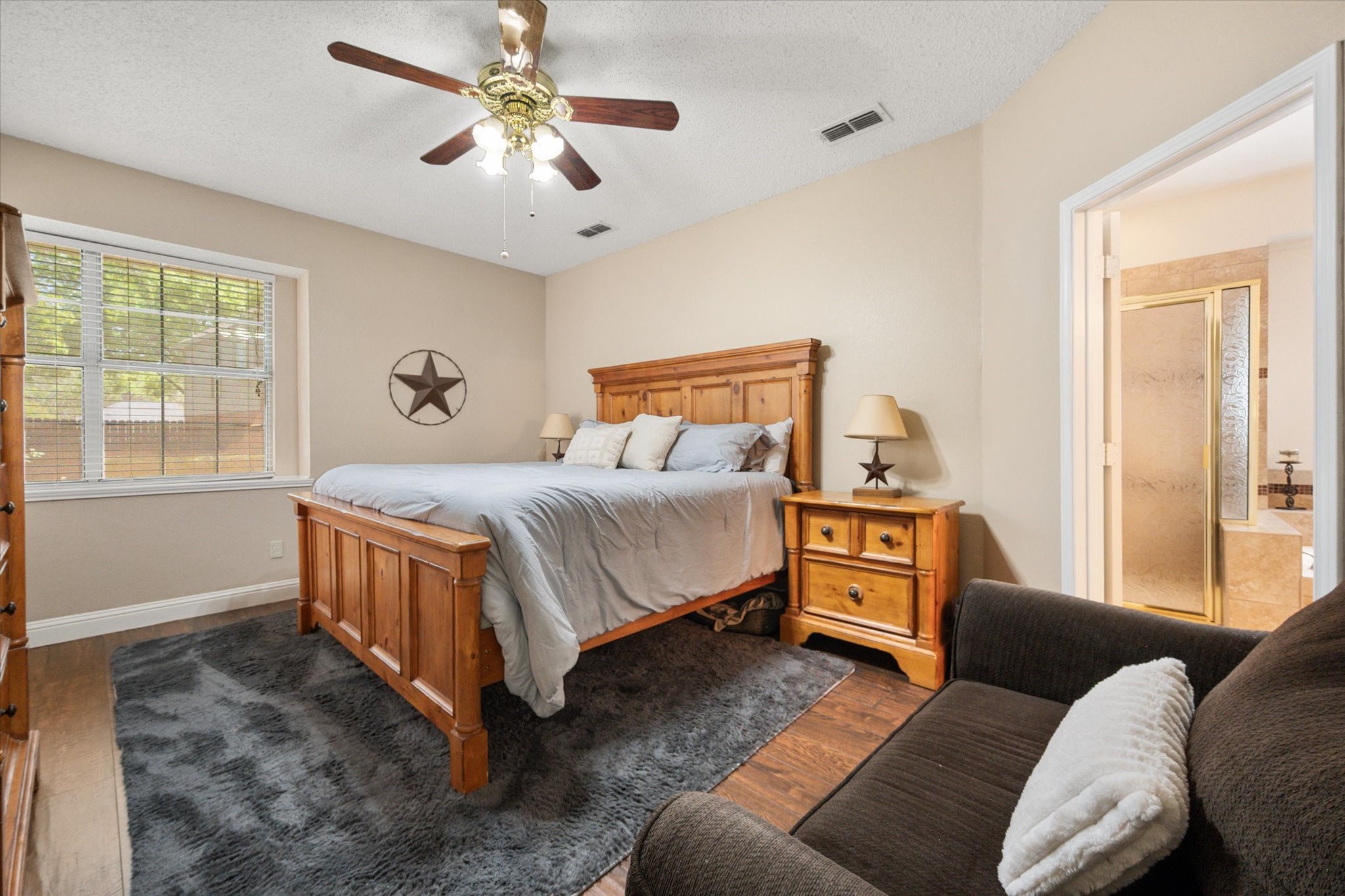 6111 Sandstone Drive Arlington TX 76001