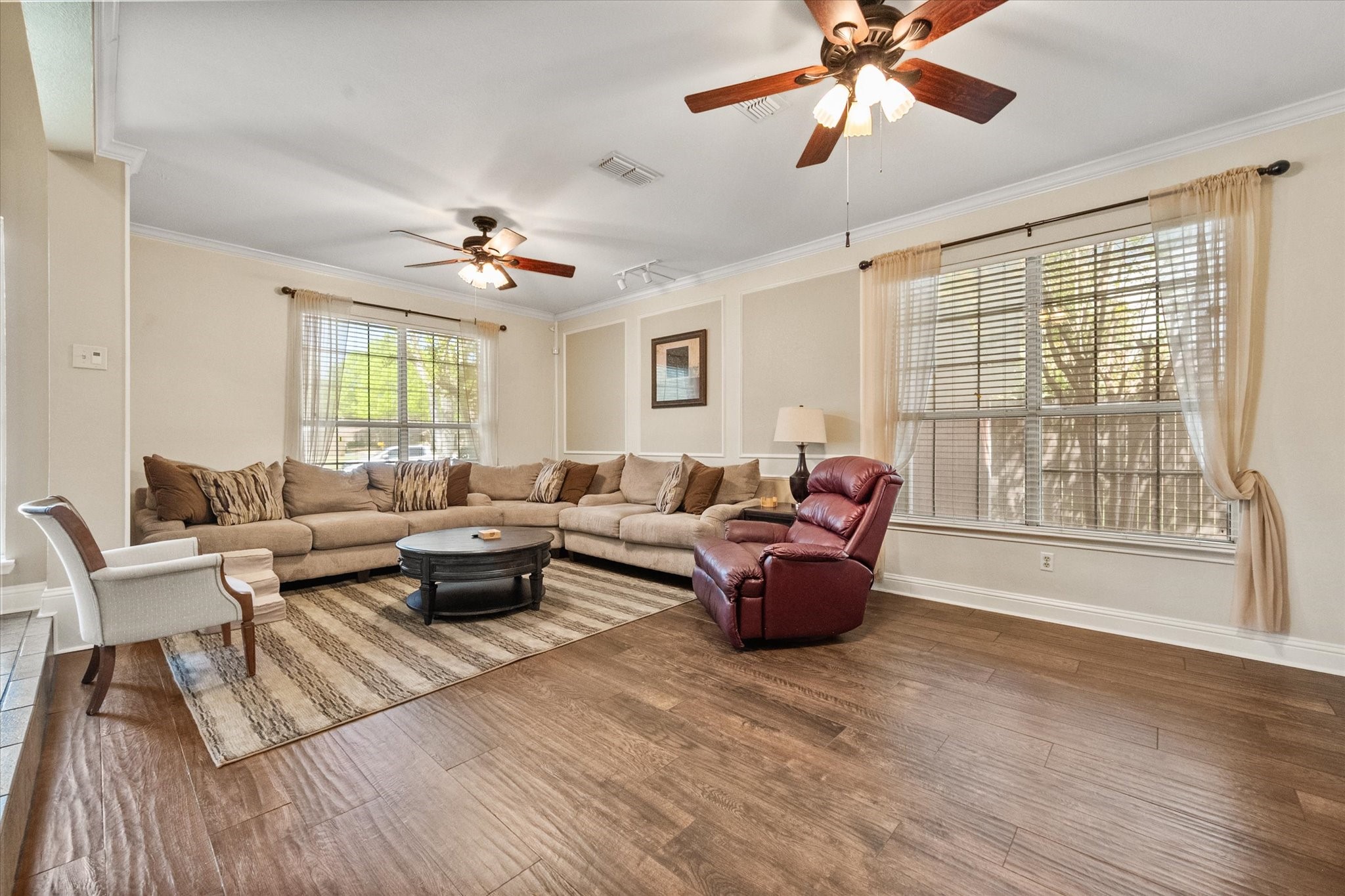 6111 Sandstone Drive Arlington TX 76001