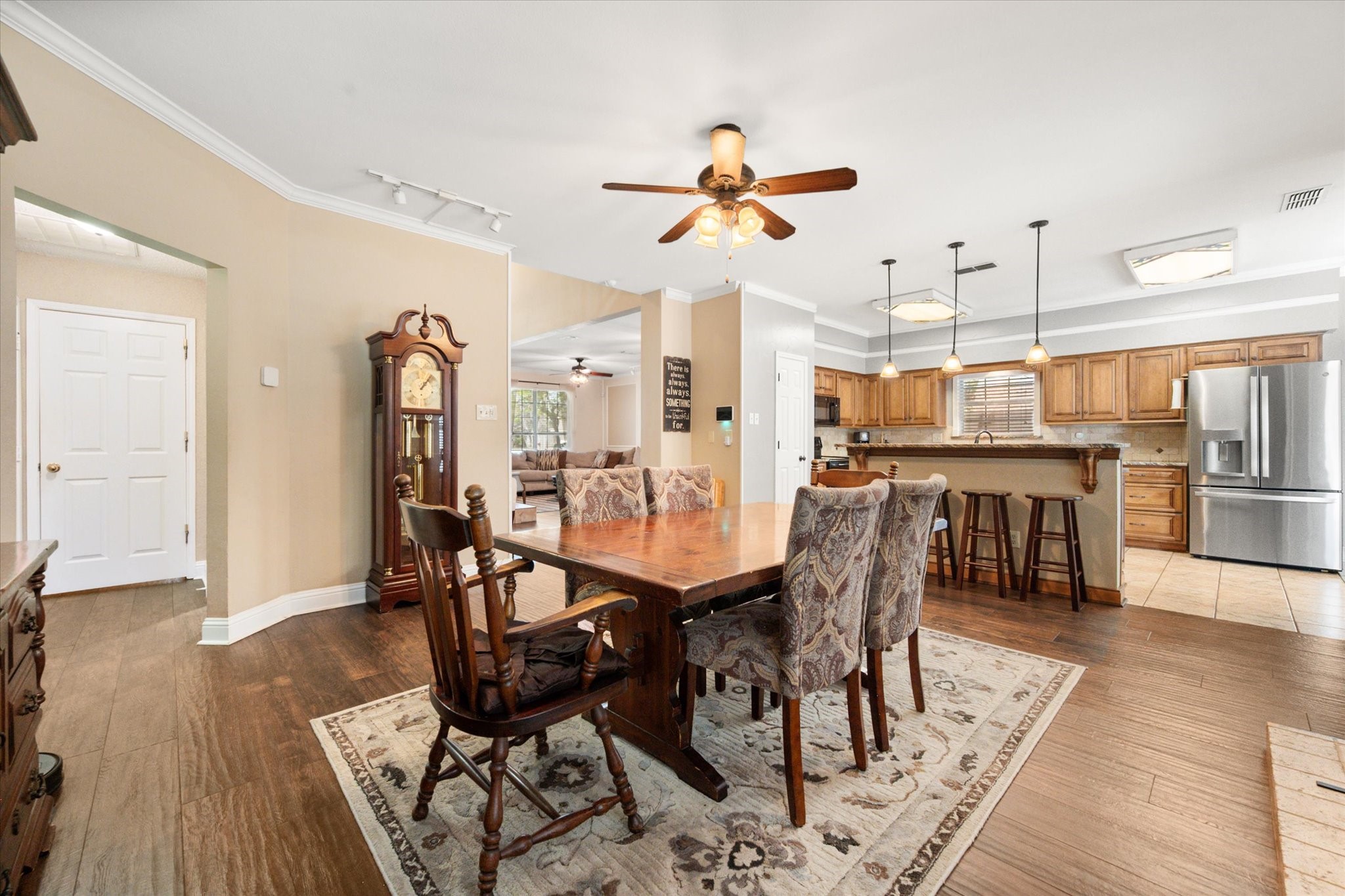 6111 Sandstone Drive Arlington TX 76001