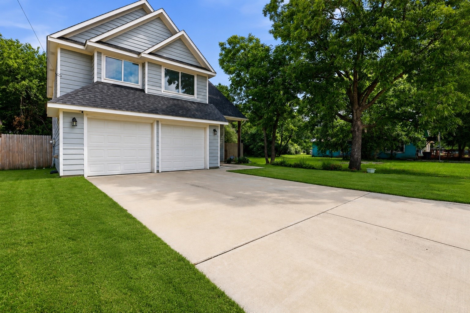 731 E Brown Street Cleburne TX 76031