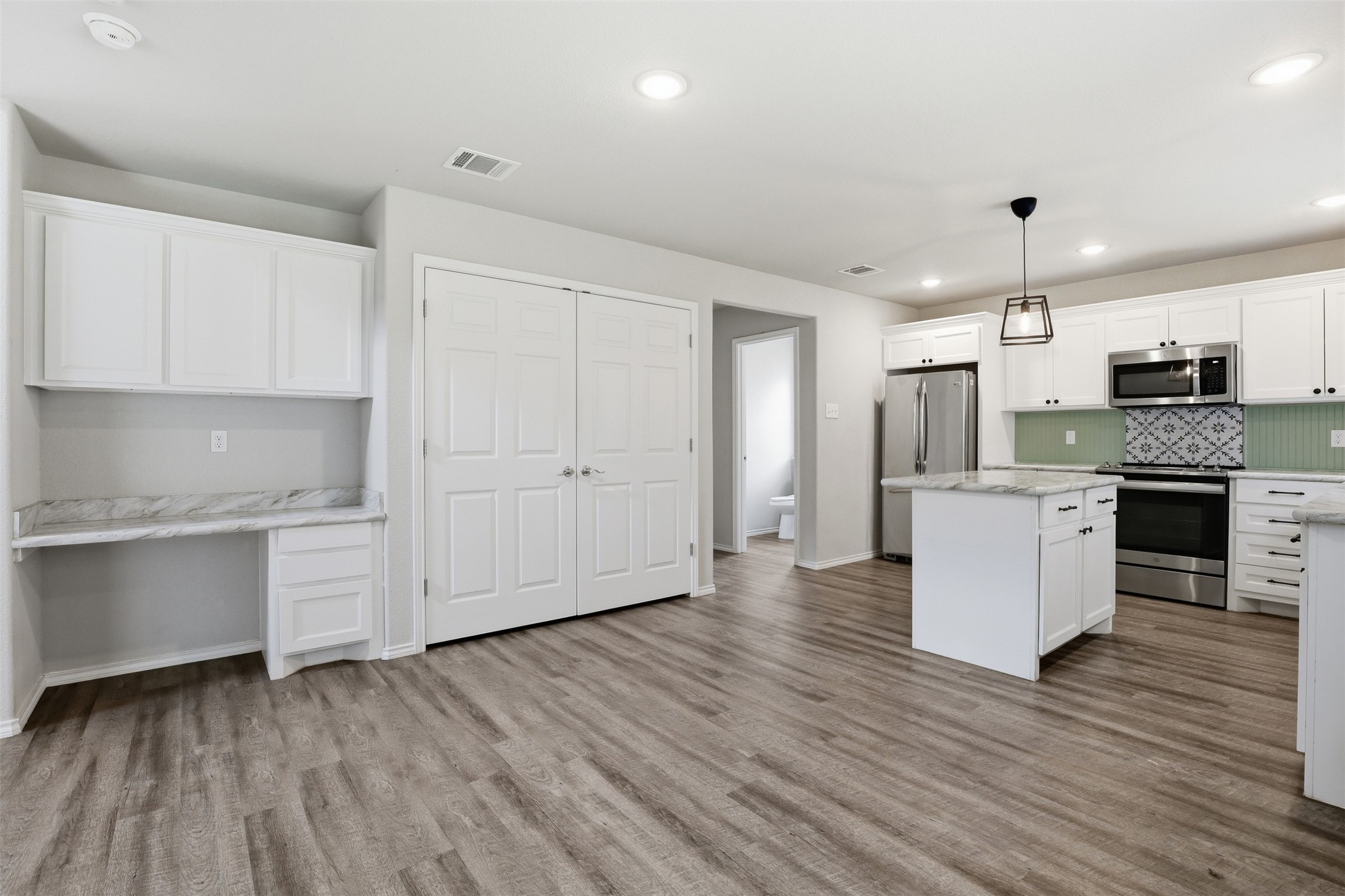 731 E Brown Street Cleburne TX 76031