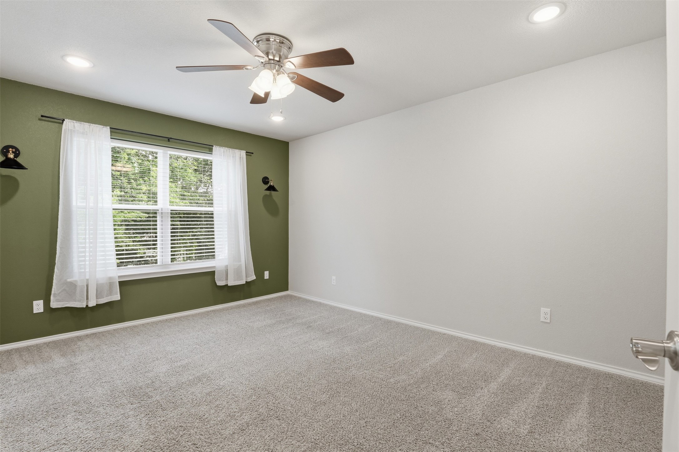 731 E Brown Street Cleburne TX 76031