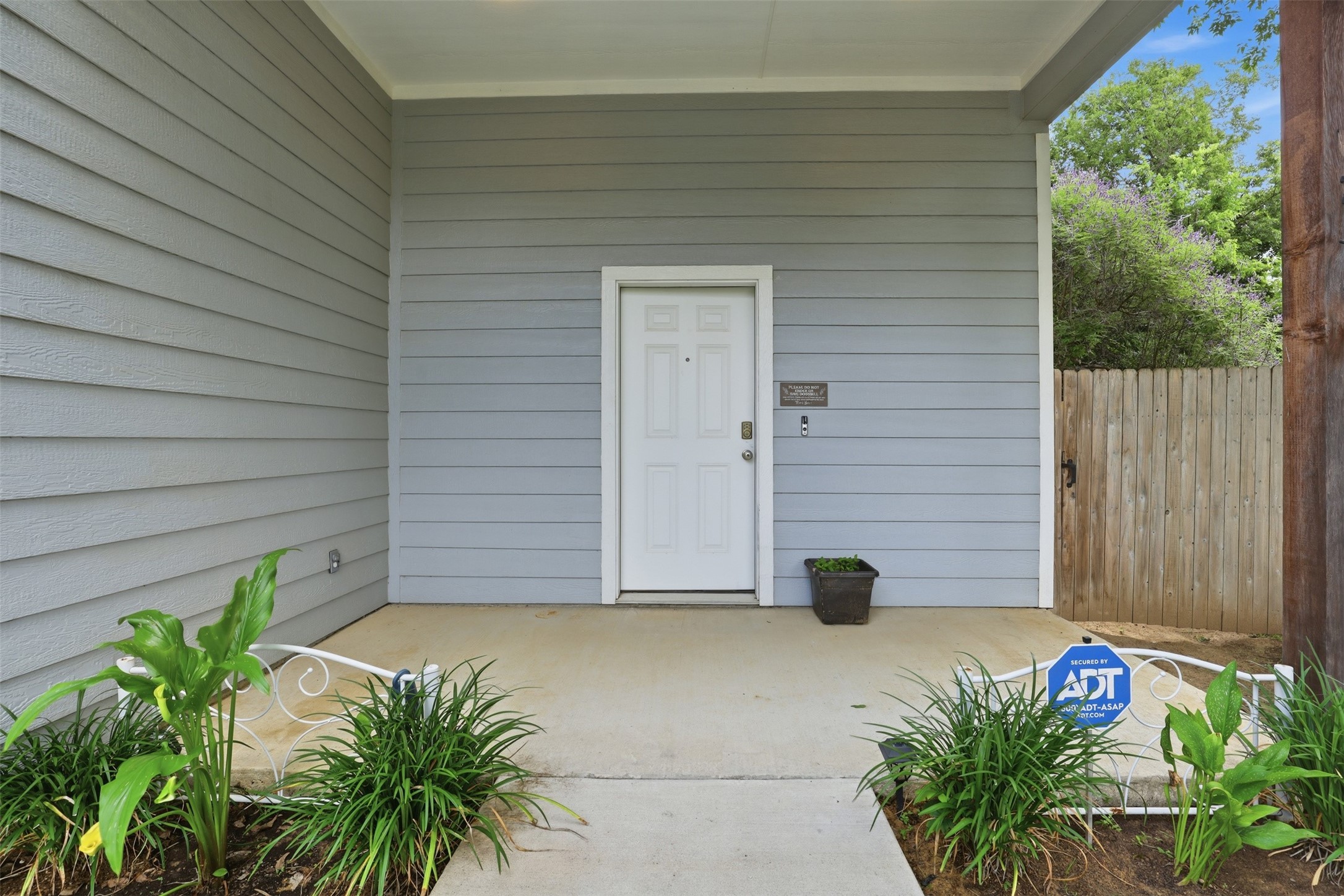 731 E Brown Street Cleburne TX 76031