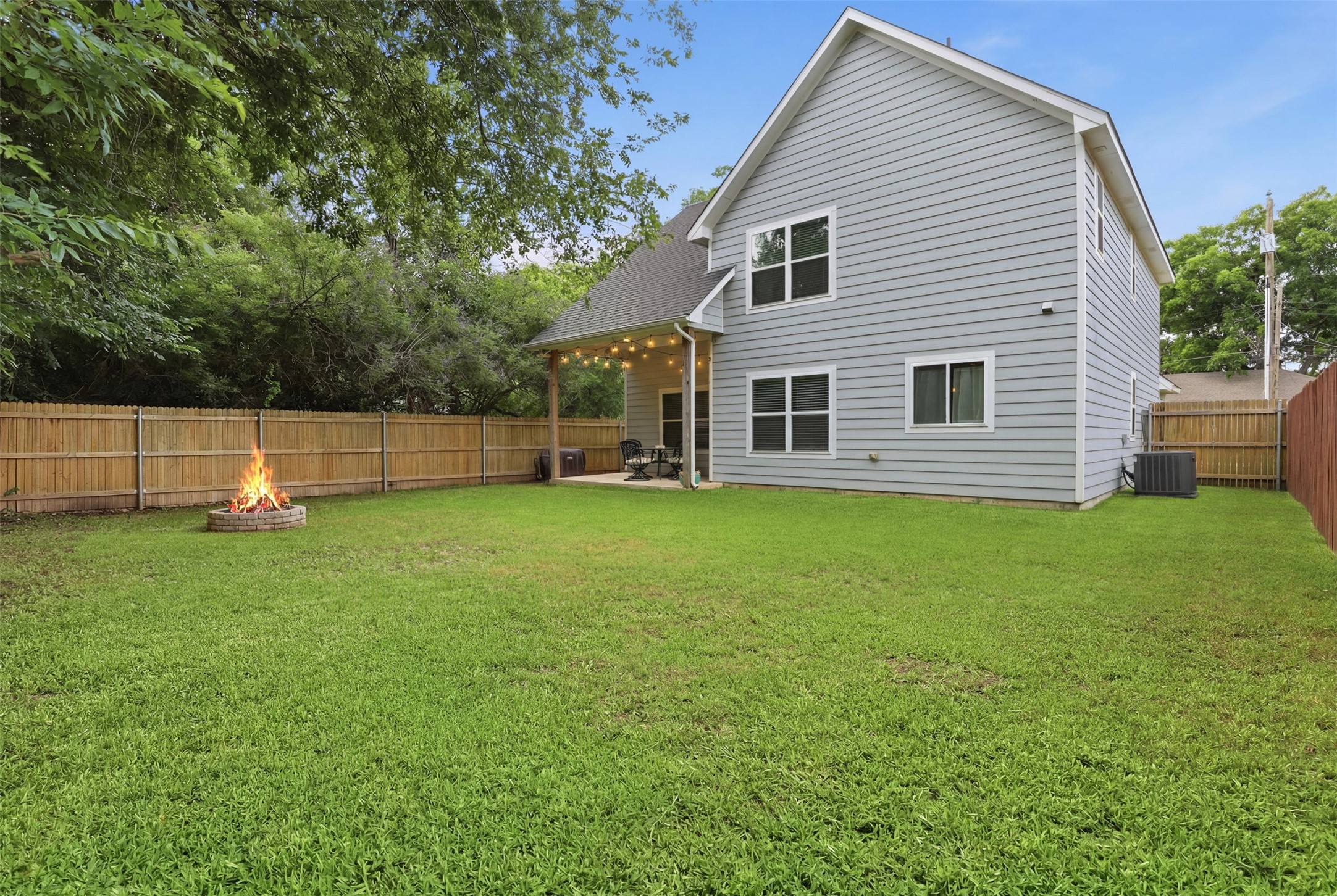 731 E Brown Street Cleburne TX 76031