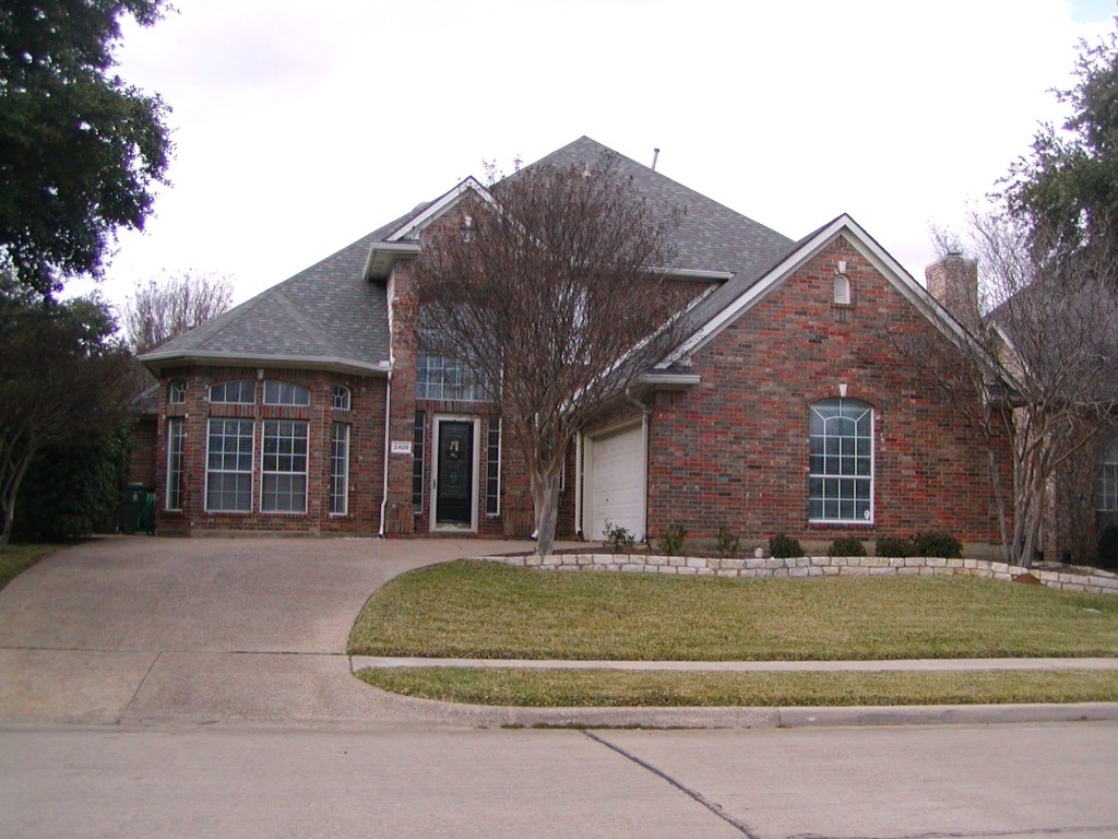 2409 Pine Hollow Court Arlington TX 76006