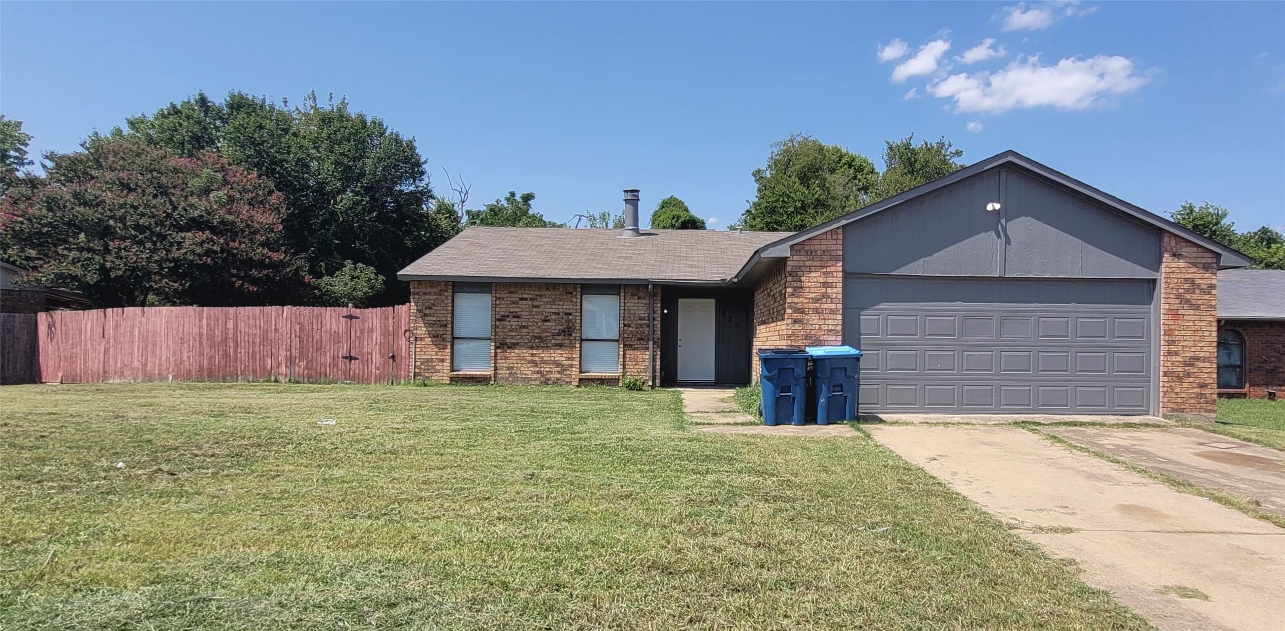627 Randa Lane Desoto TX 75115