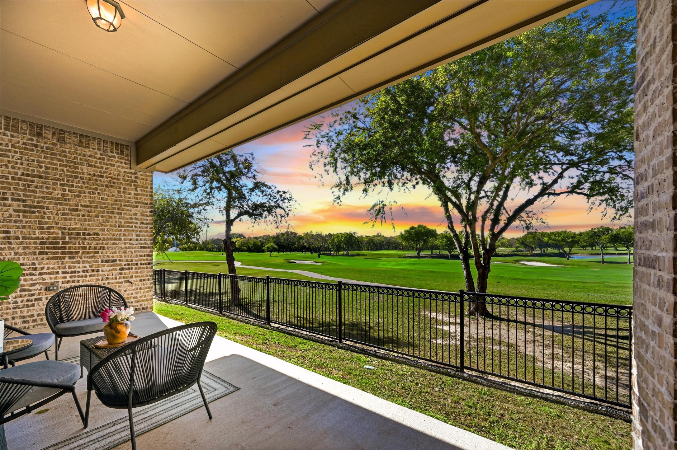 2325 Chadwick Lane Garland TX 75044