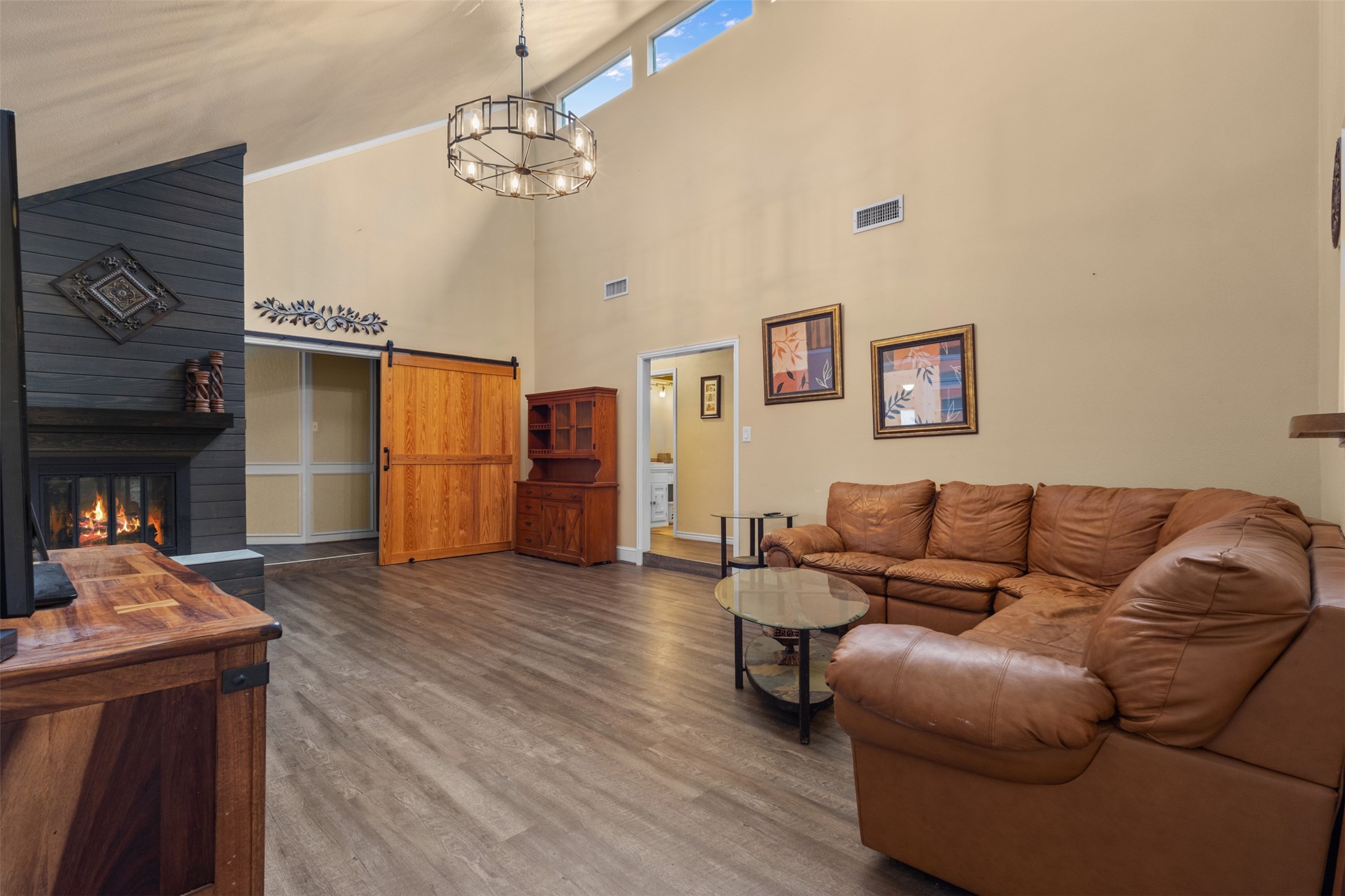 1617 Westridge Drive Hurst TX 76054