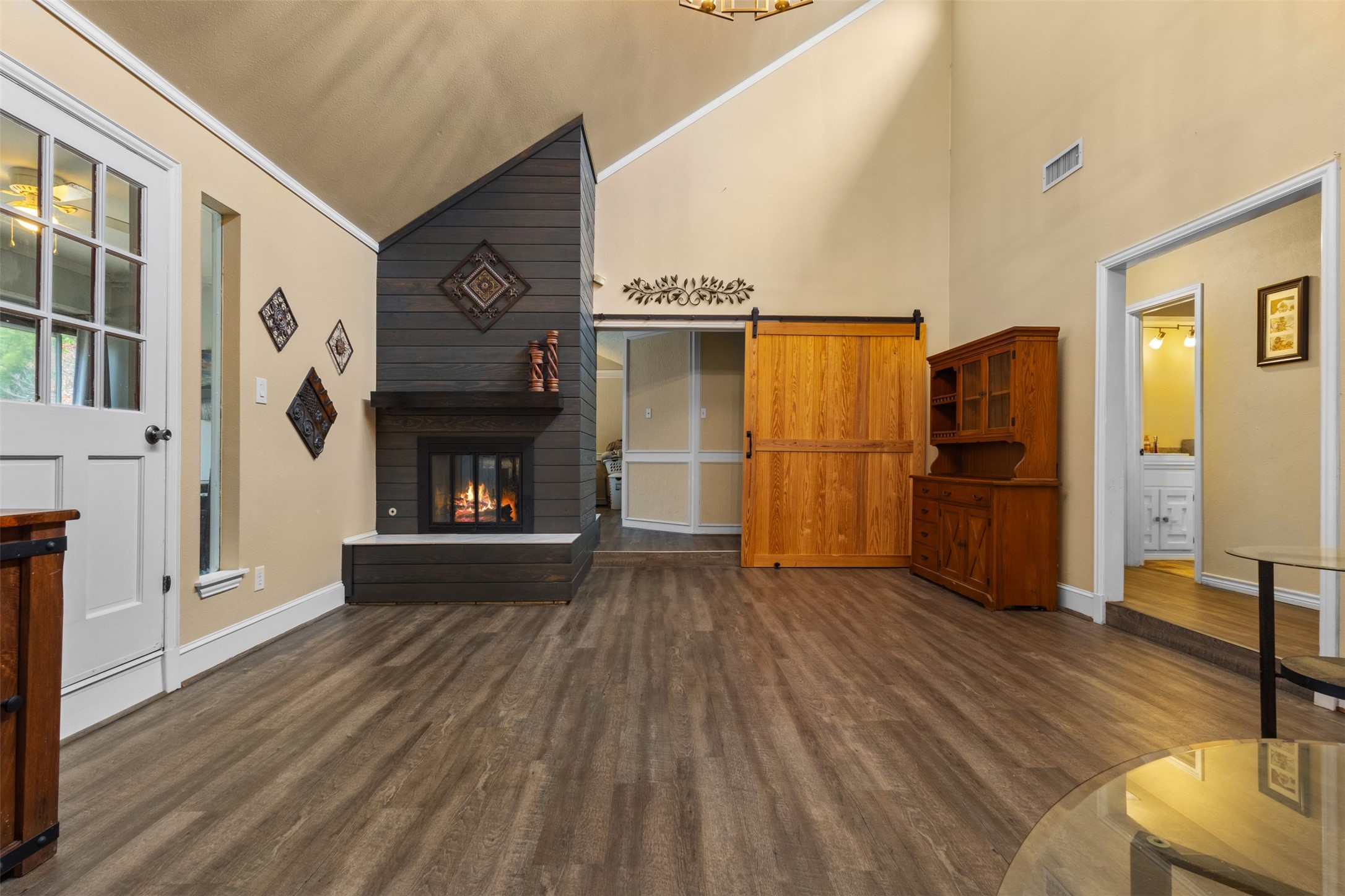 1617 Westridge Drive Hurst TX 76054