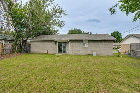 714 Shorecrest Drive Garland TX 75040