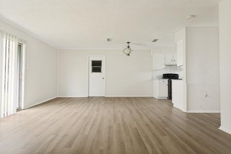 714 Shorecrest Drive Garland TX 75040