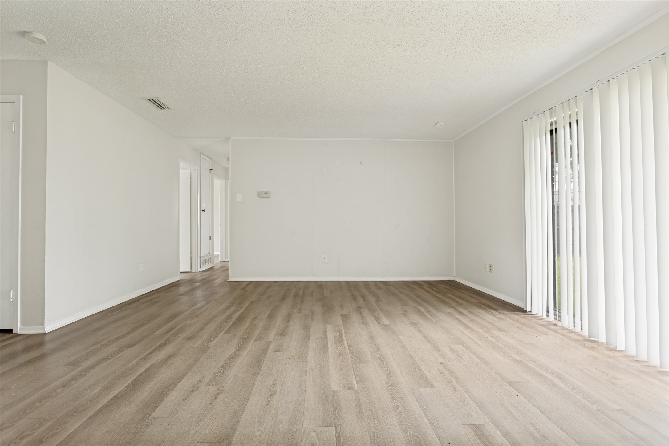 714 Shorecrest Drive Garland TX 75040