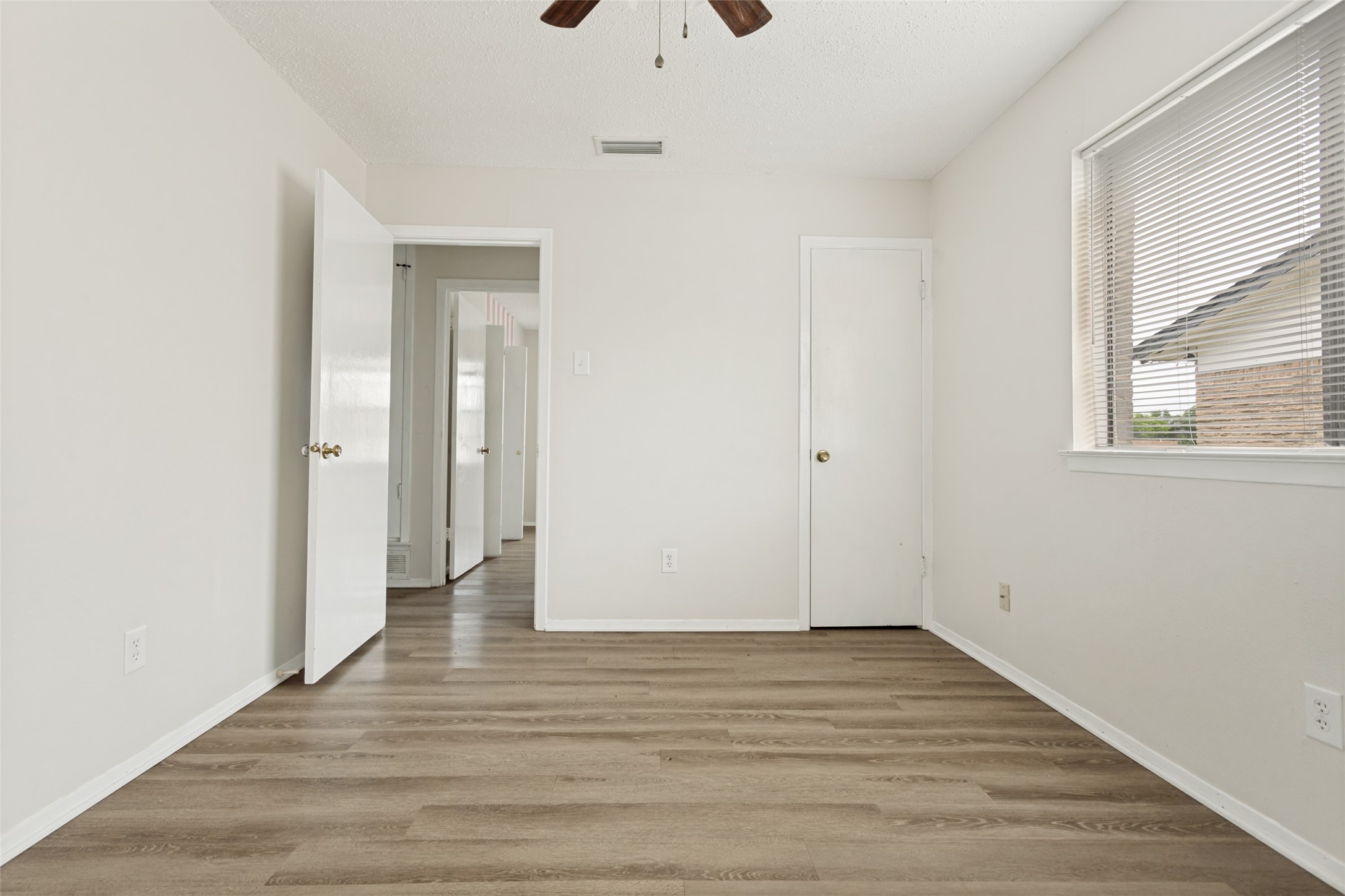 714 Shorecrest Drive Garland TX 75040