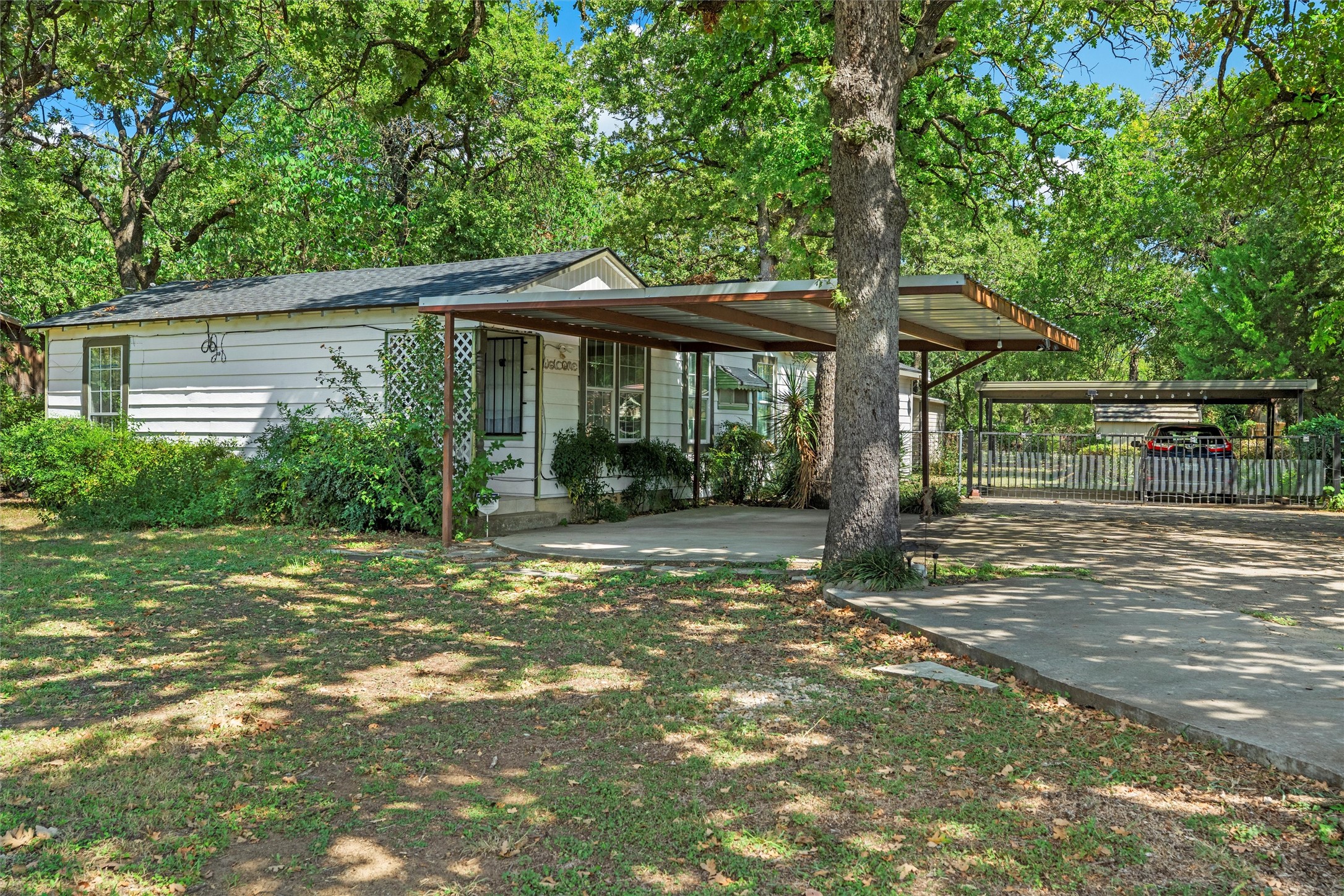 5325 Trentman Street Fort Worth TX 76119