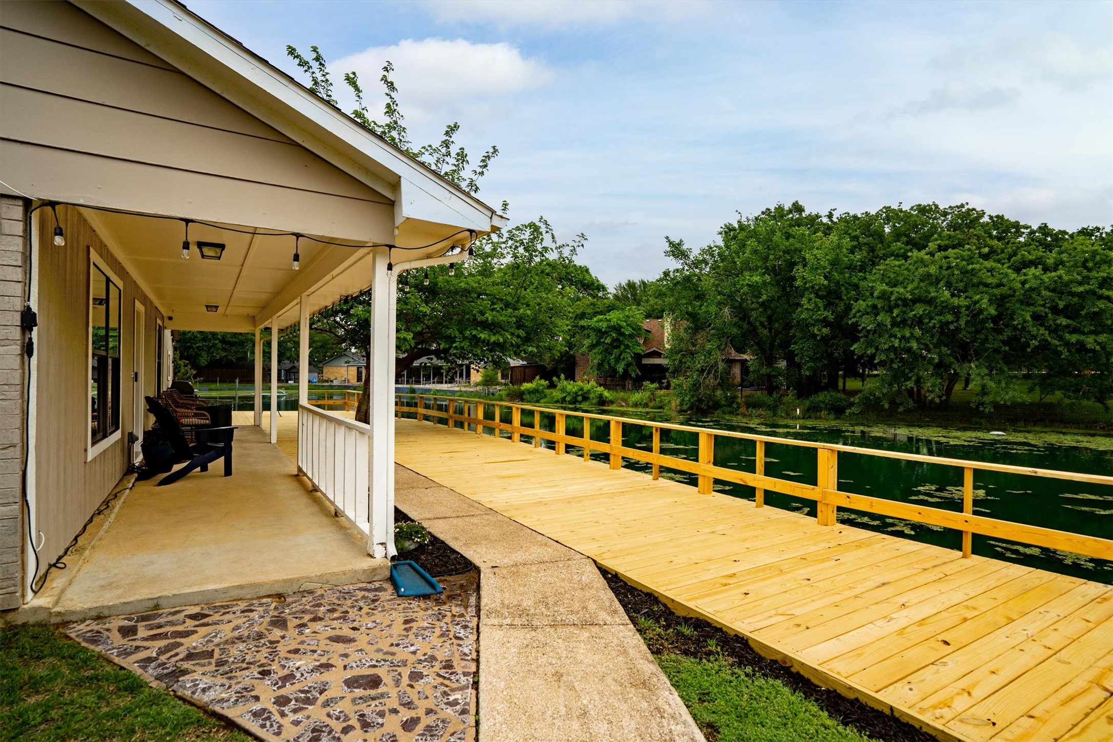 528 Addison Street Lake Dallas TX 75065