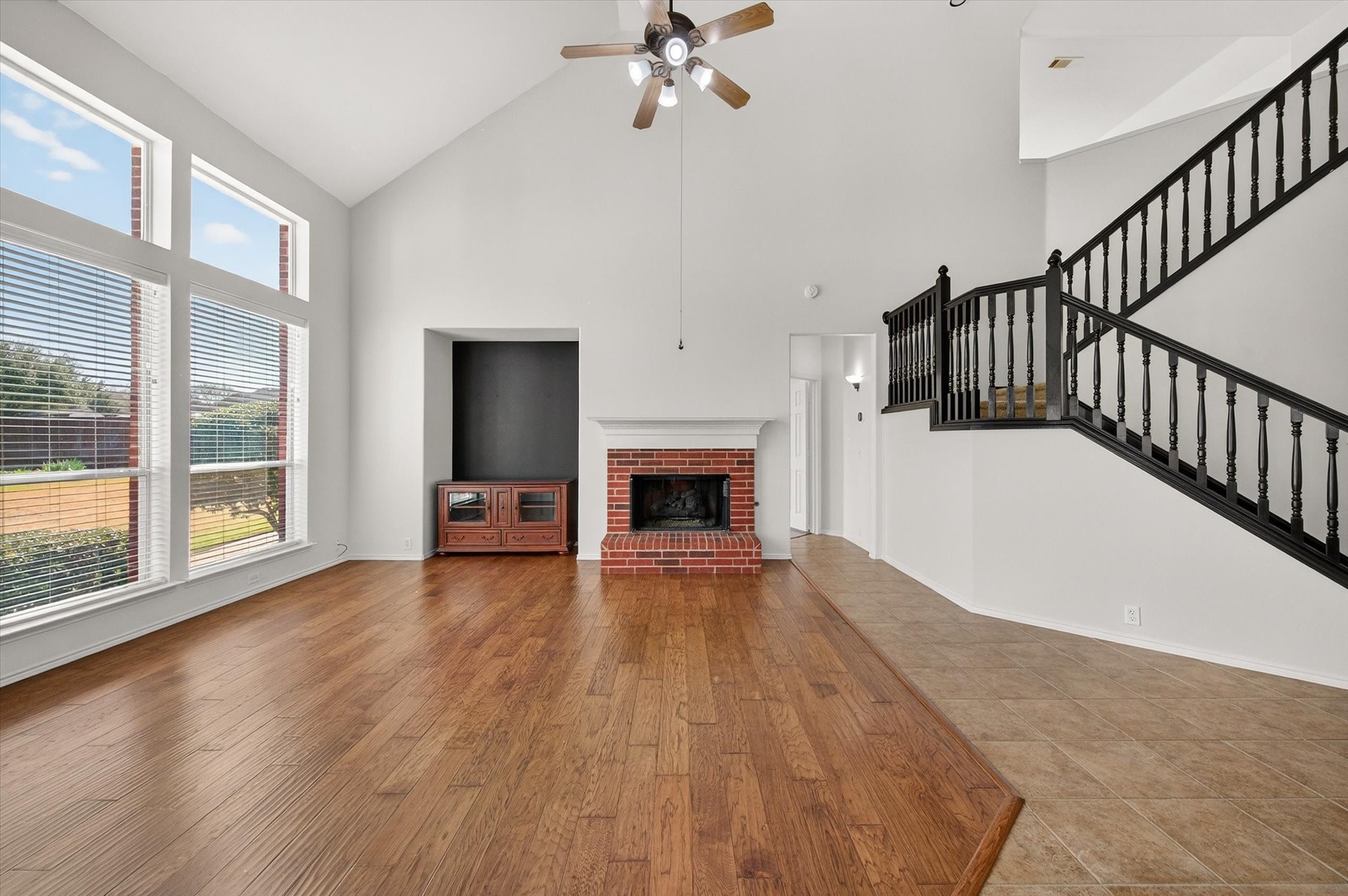 1204 Dover Heights Trail Mansfield TX 76063