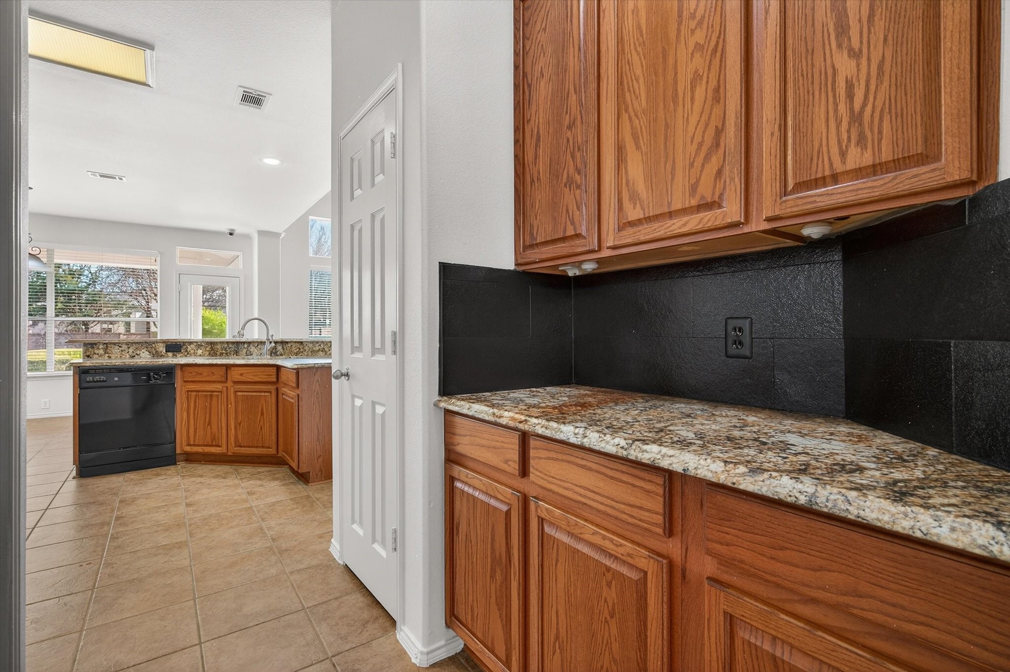 1204 Dover Heights Trail Mansfield TX 76063