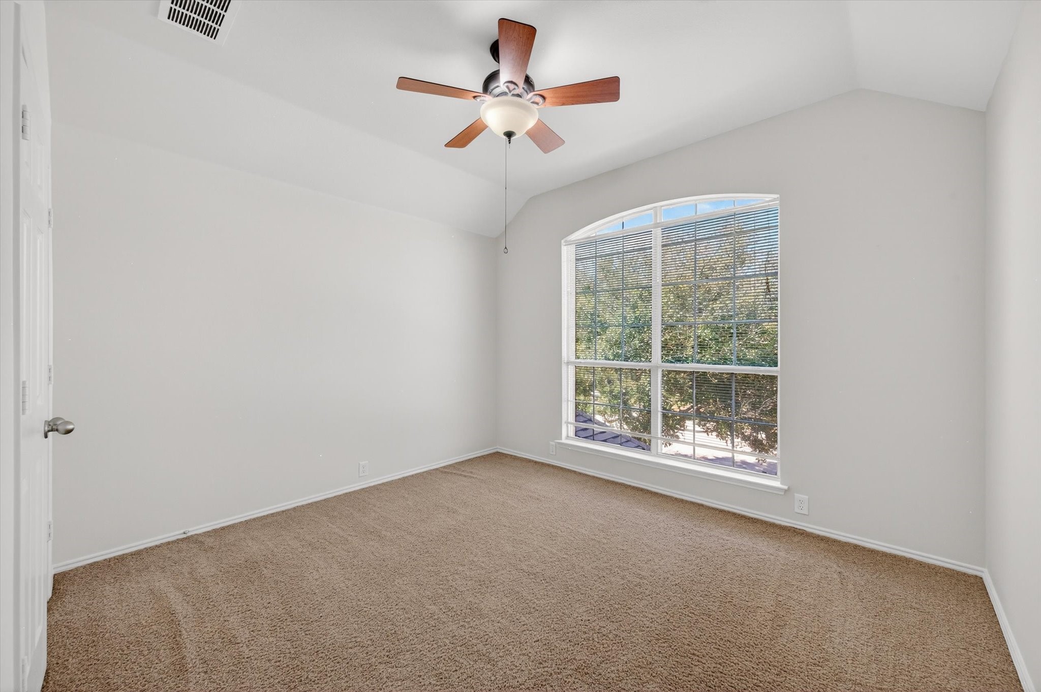 1204 Dover Heights Trail Mansfield TX 76063