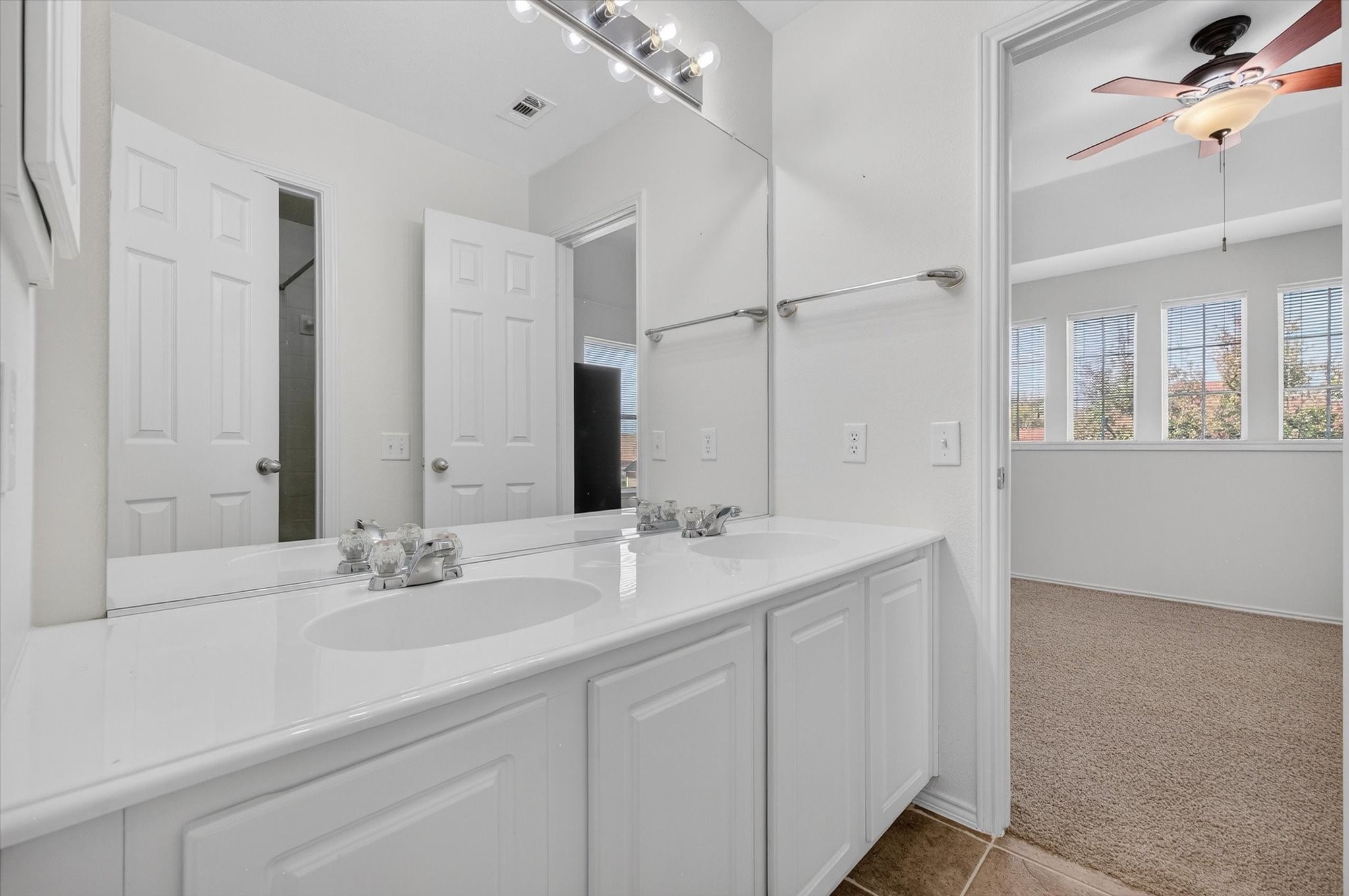 1204 Dover Heights Trail Mansfield TX 76063