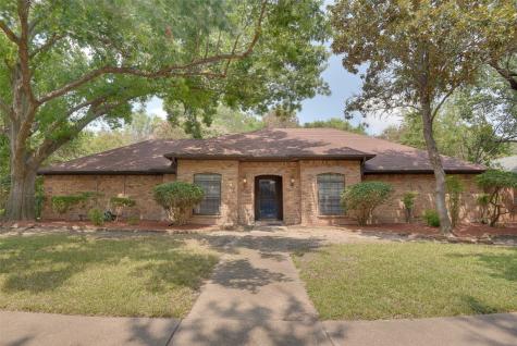 1850 Westcreek Drive Garland TX 75042