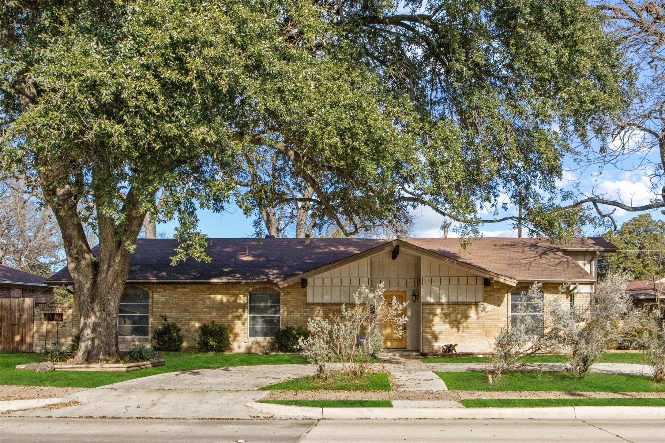 2511 W Kiest Boulevard Dallas TX 75233