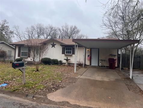 1318 Elm Street Bonham TX 75418