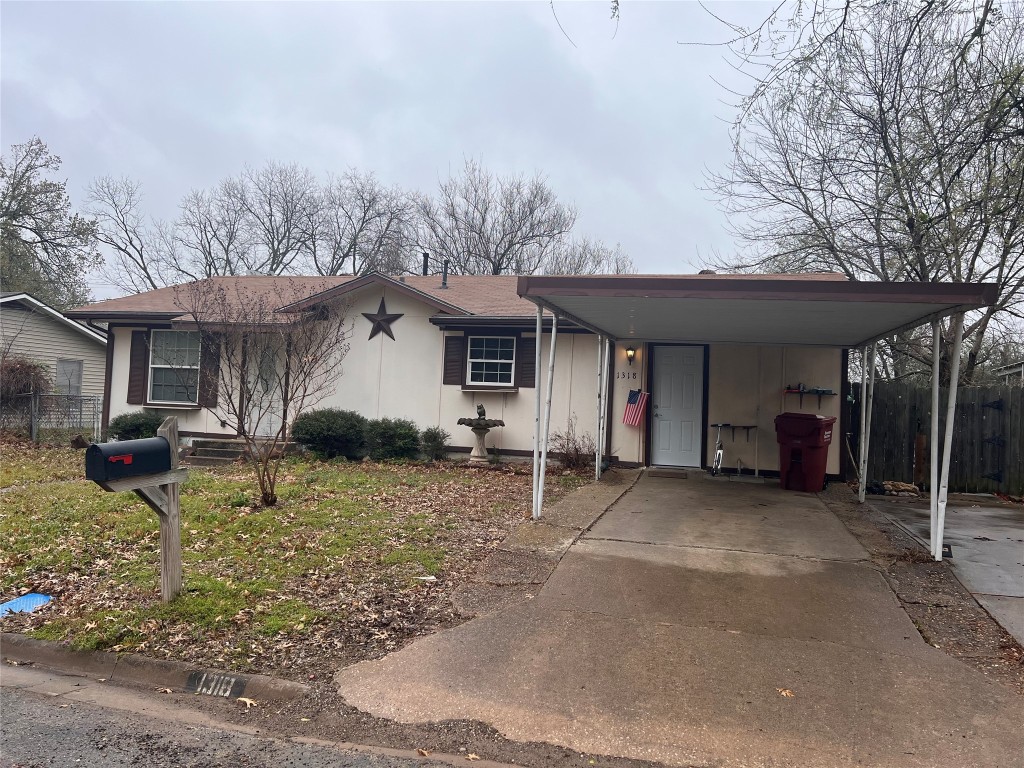 1318 Elm Street Bonham TX 75418