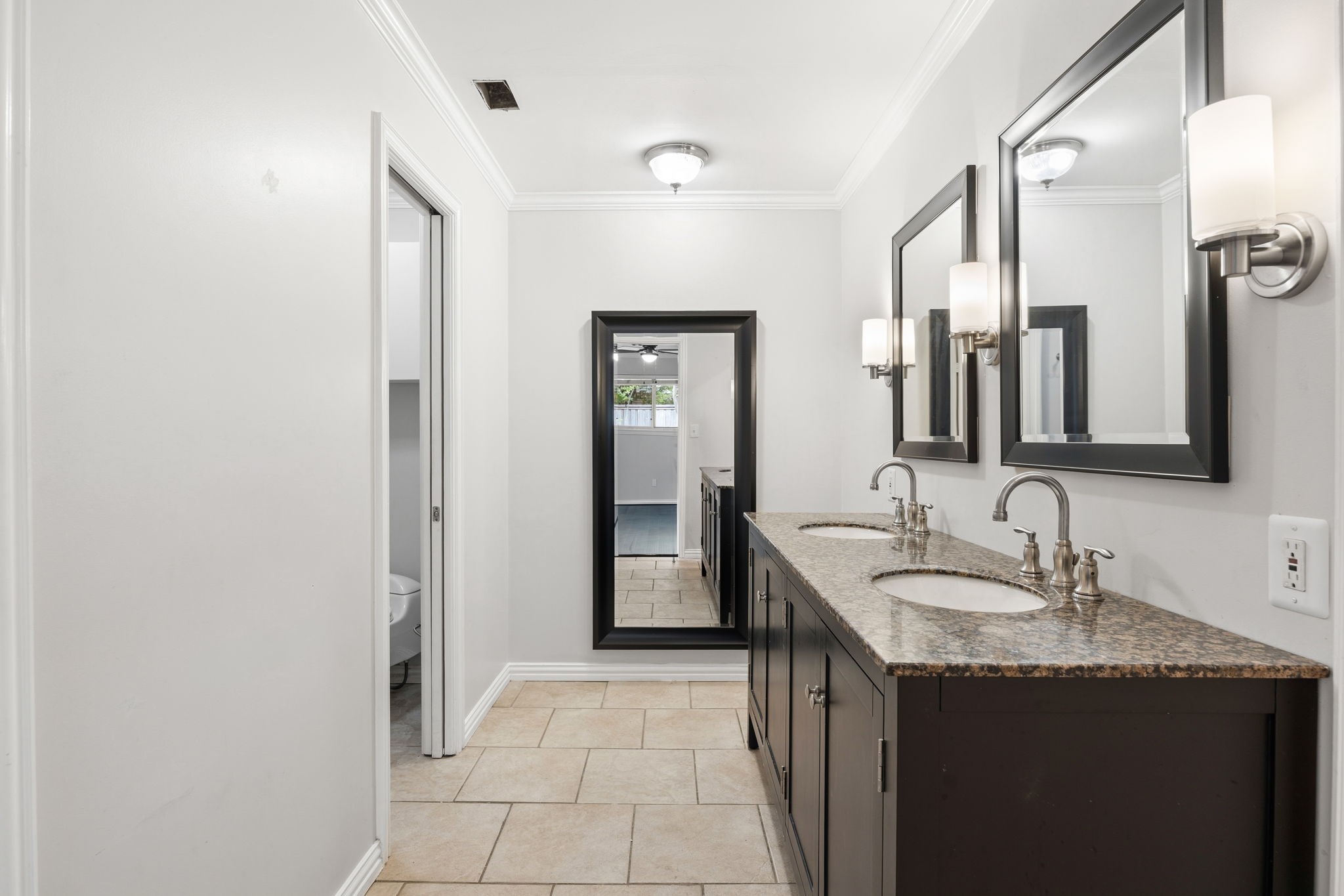 9424 Hunters Creek Drive Dallas TX 75243