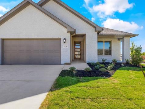 1225 Bear Creek Avenue Weatherford TX 76086