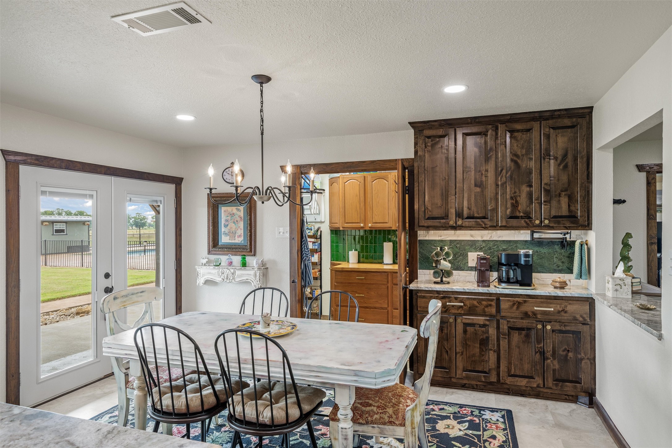 733 Rs County Road 1430 Point TX 75472
