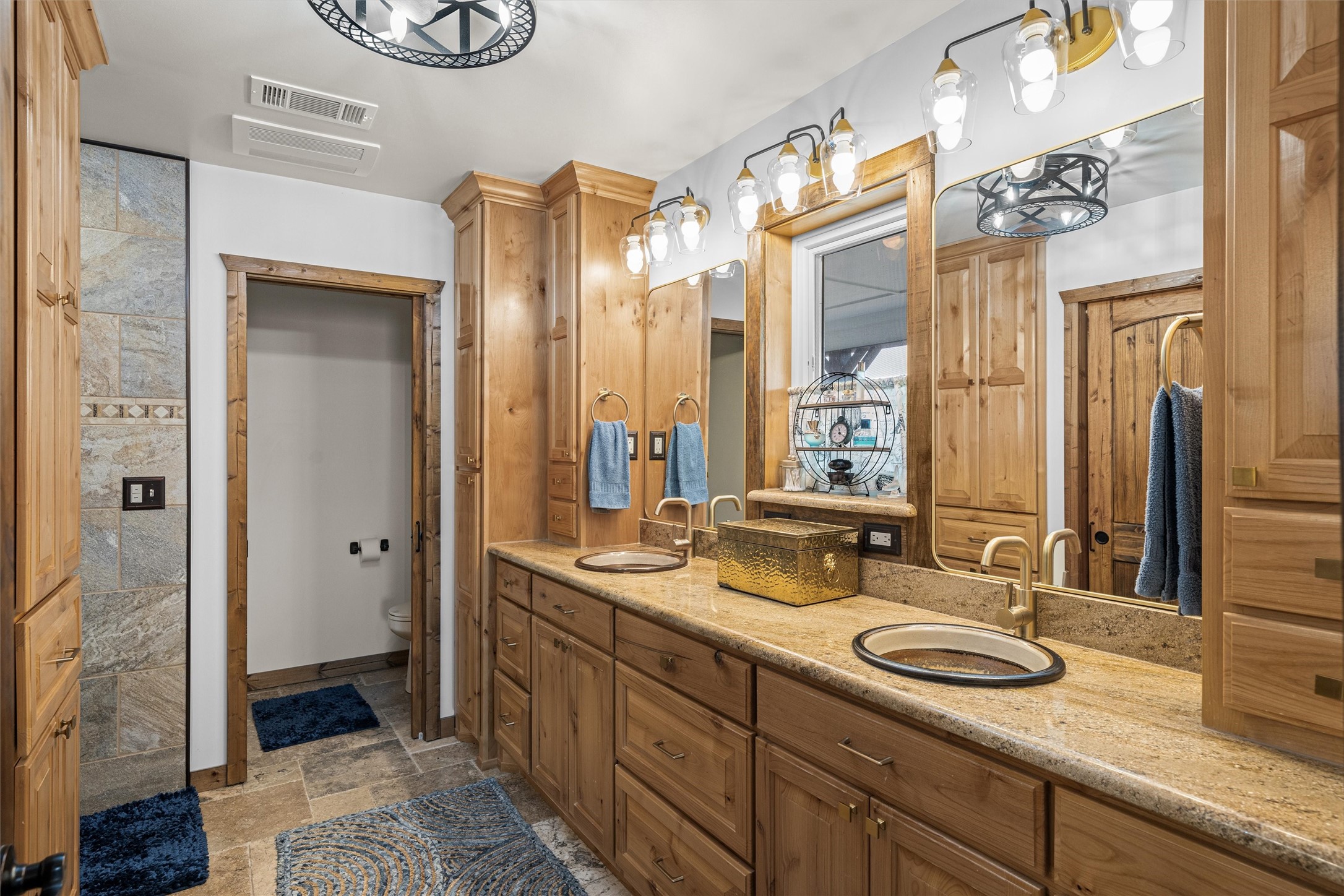 733 Rs County Road 1430 Point TX 75472