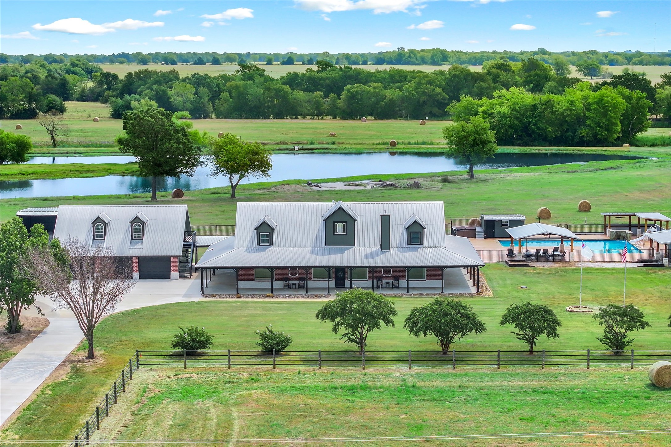 733 Rs County Road 1430 Point TX 75472