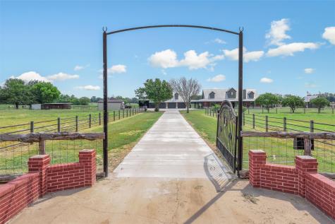 733 Rs County Road 1430 Point TX 75472