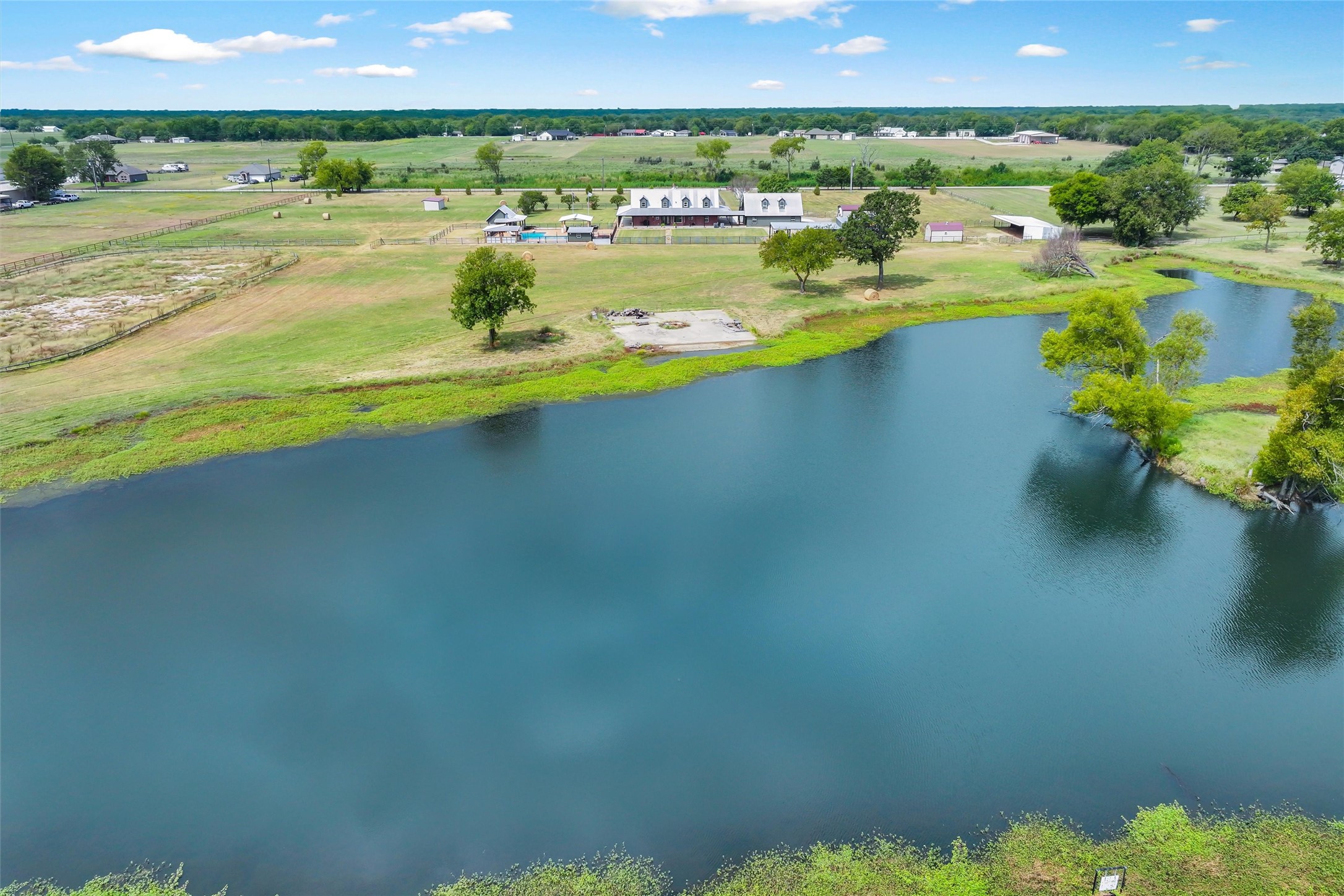 733 Rs County Road 1430 Point TX 75472