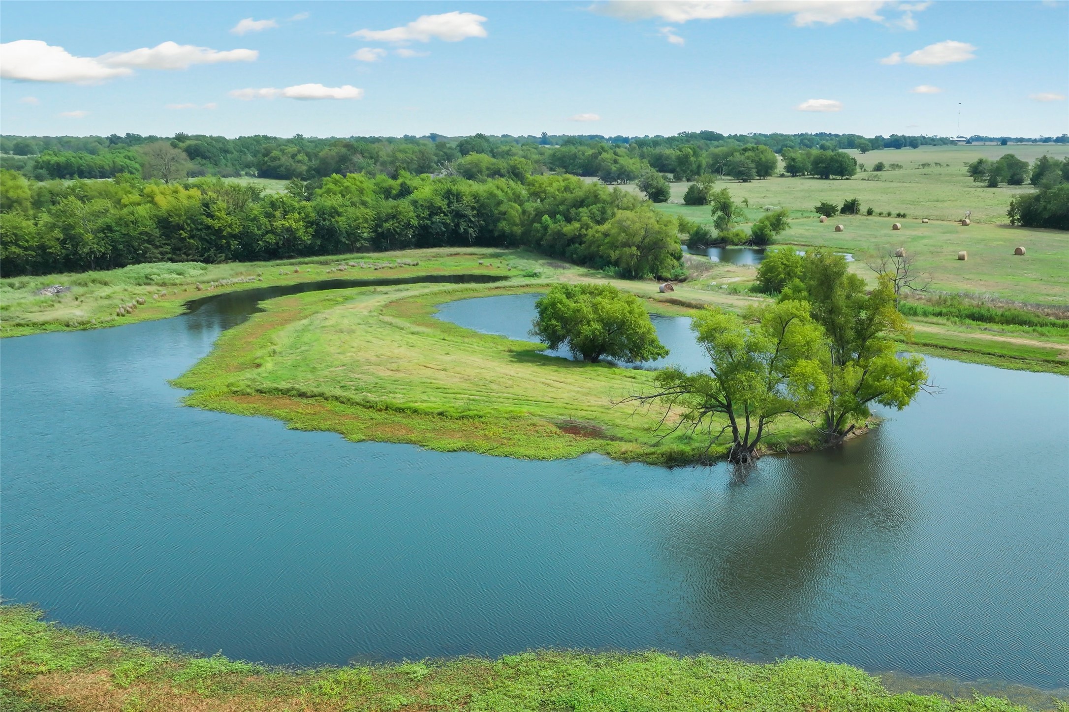 733 Rs County Road 1430 Point TX 75472
