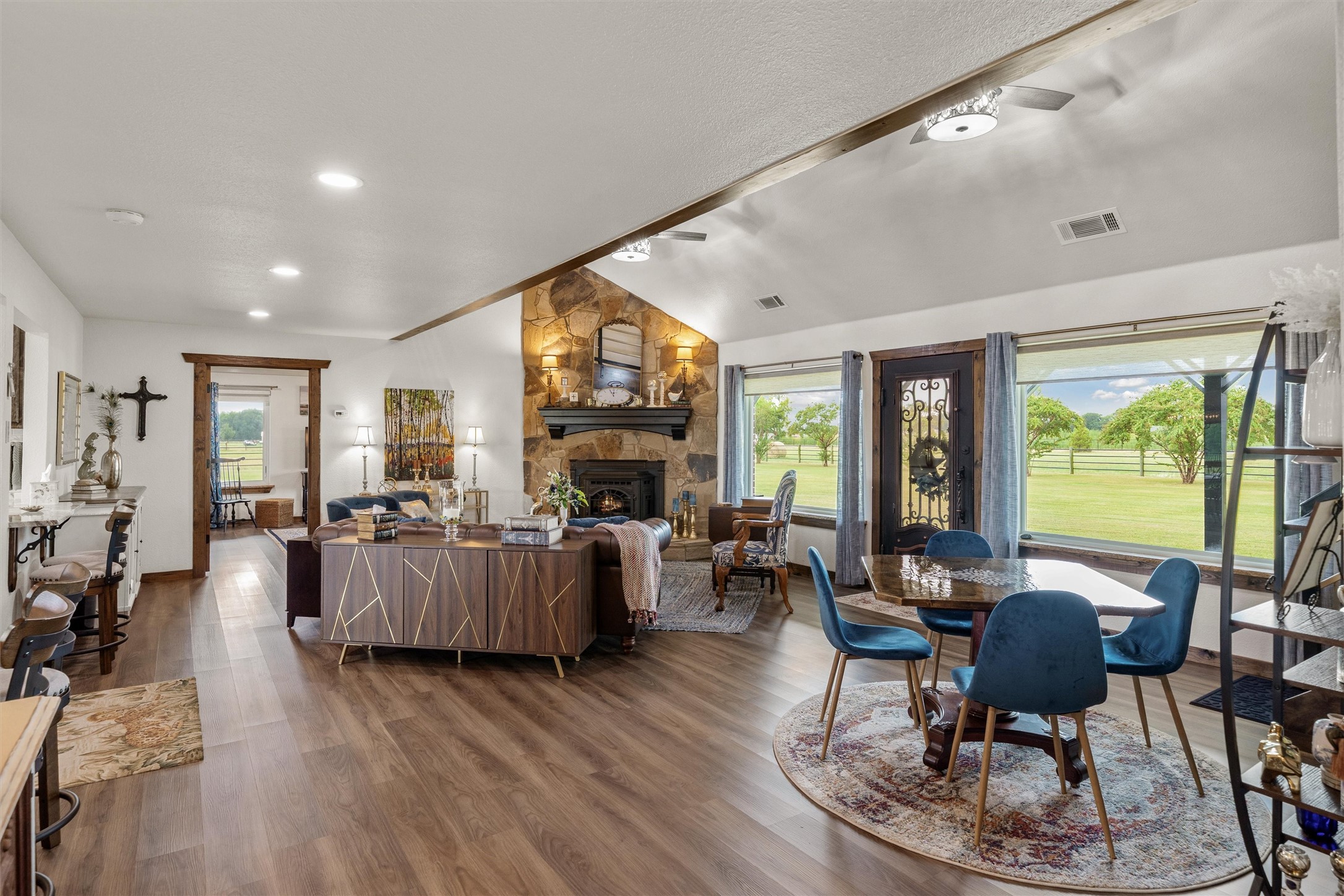 733 Rs County Road 1430 Point TX 75472