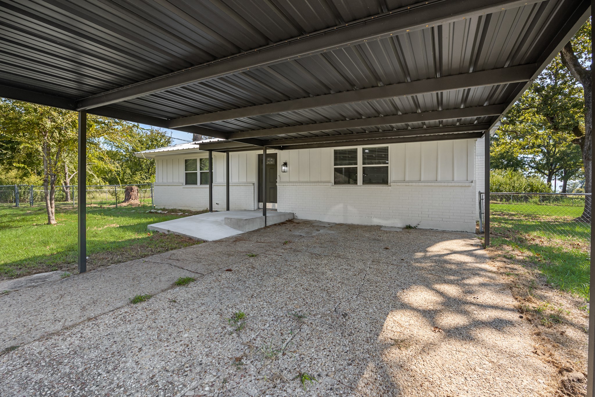 107 E Bayside Drive Mabank TX 75156