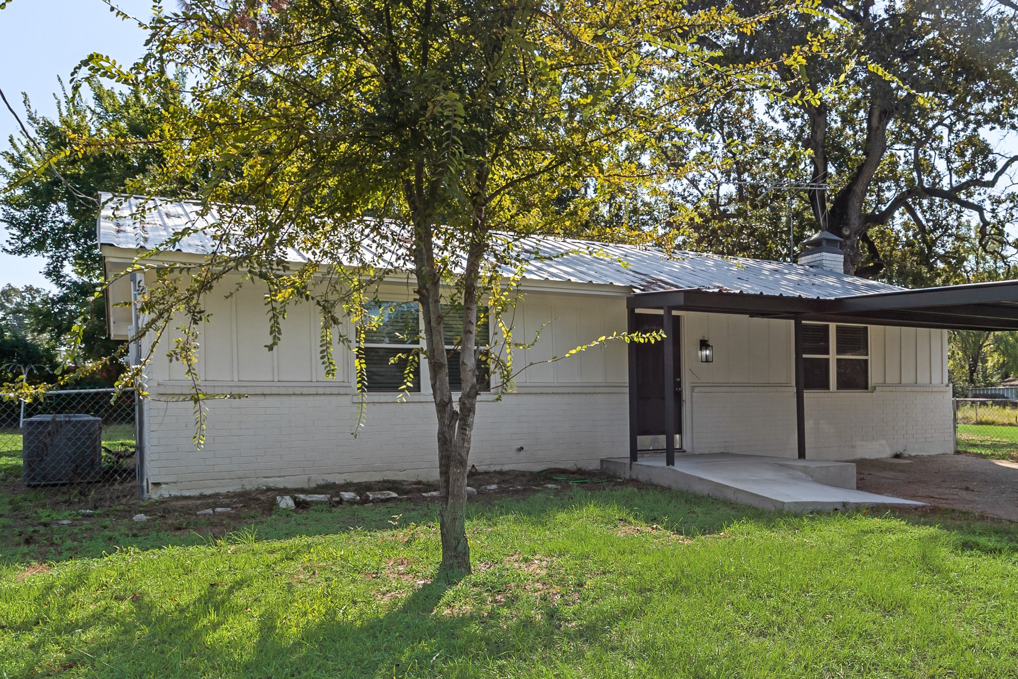 107 E Bayside Drive Mabank TX 75156