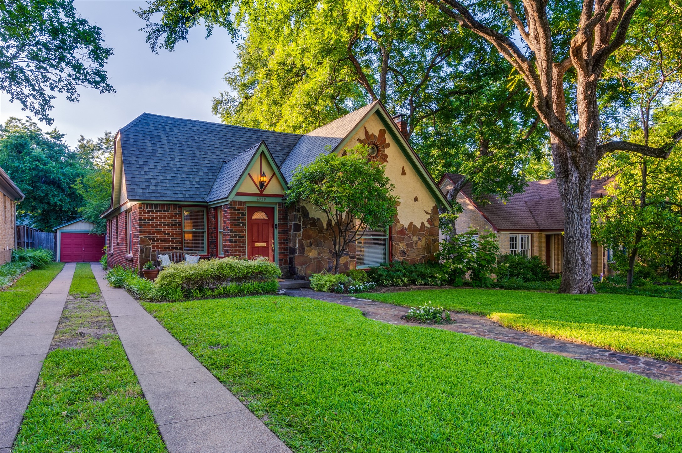 6939 Patricia Avenue Dallas TX 75223