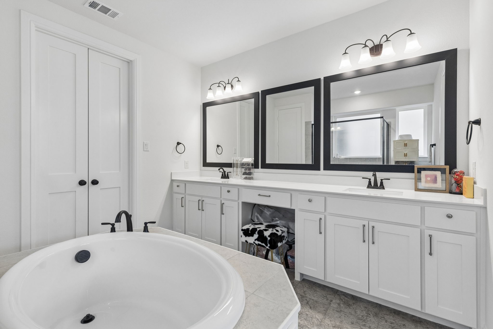 2443 Bussey Drive Irving TX 75062